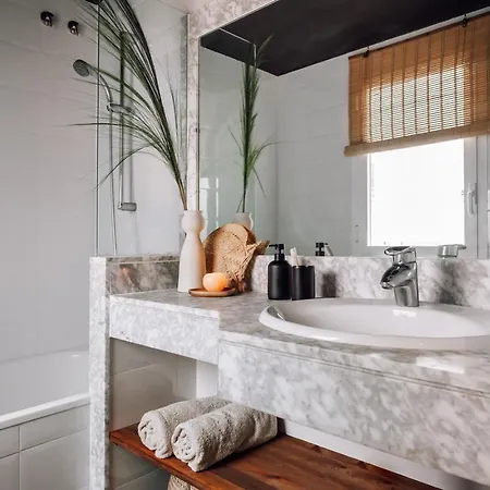 Holo - 2 Bedrooms In Eixample Dreta Apartment