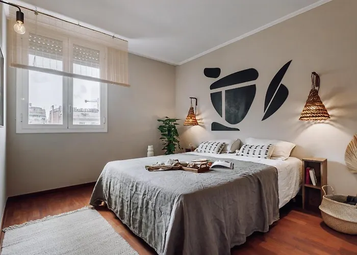 דירה Holo - 2 Bedrooms In Eixample Dreta ברצלונה