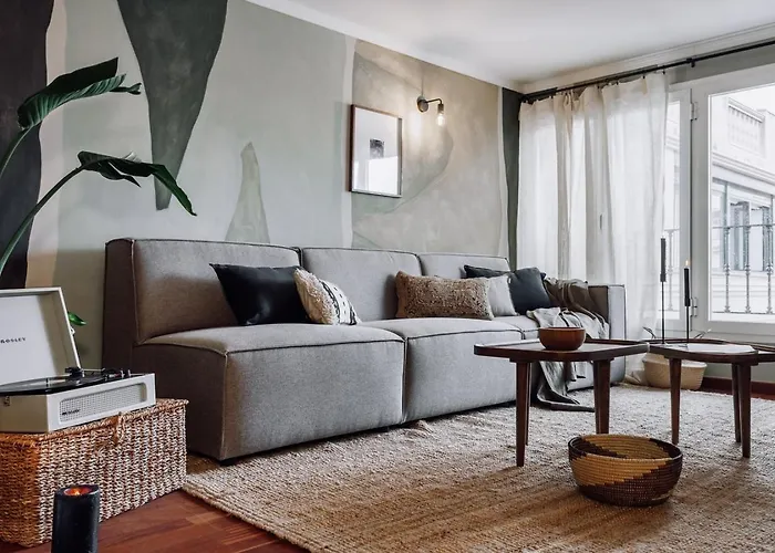 Holo - 2 Bedrooms In Eixample Dreta דירה *